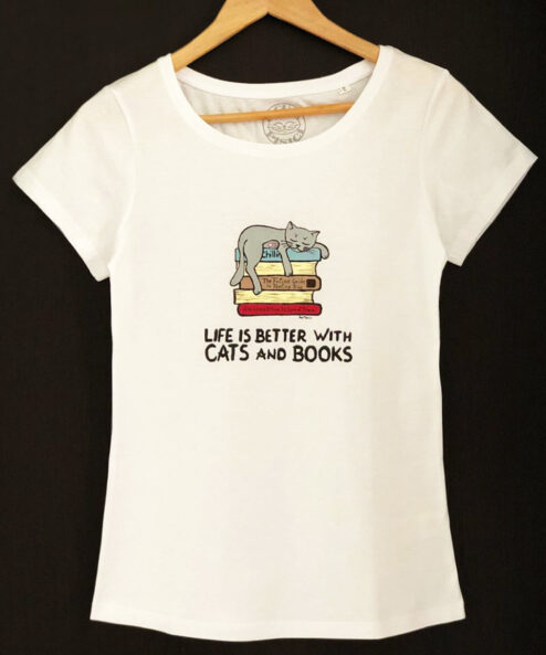 Tricou pictat manual Cats & Books