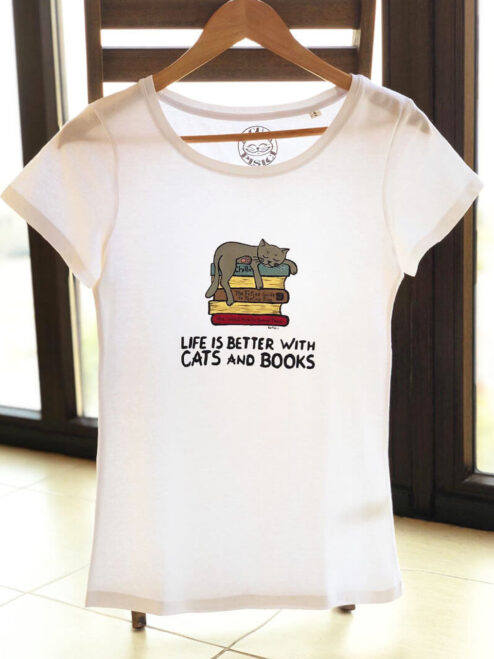 Tricou pictat manual Cats & Books